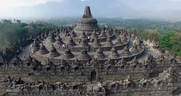Sejarah Candi Borobudur: Jejak Kejayaan Nusantara
