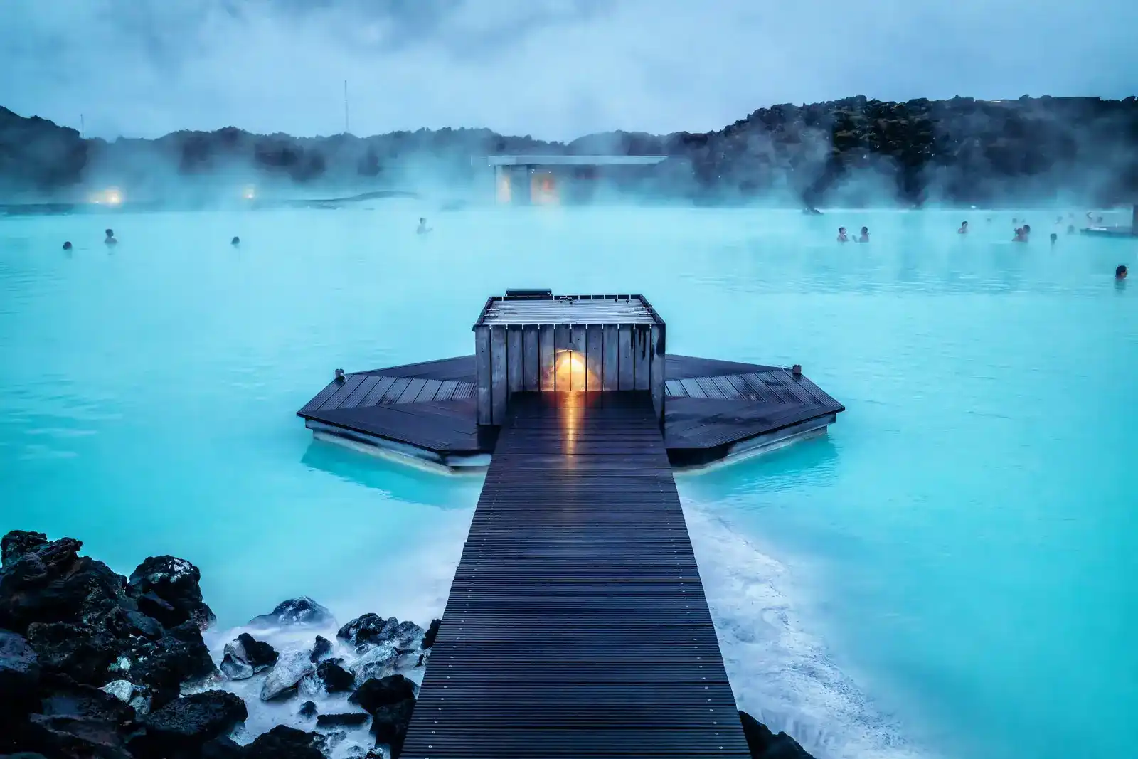 Blue Lagoon: Kolam Ajaib dari Jantung Vulkanik