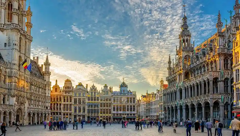 Wisata Eropa Barat 2025 yang Paling Banyak Dicari