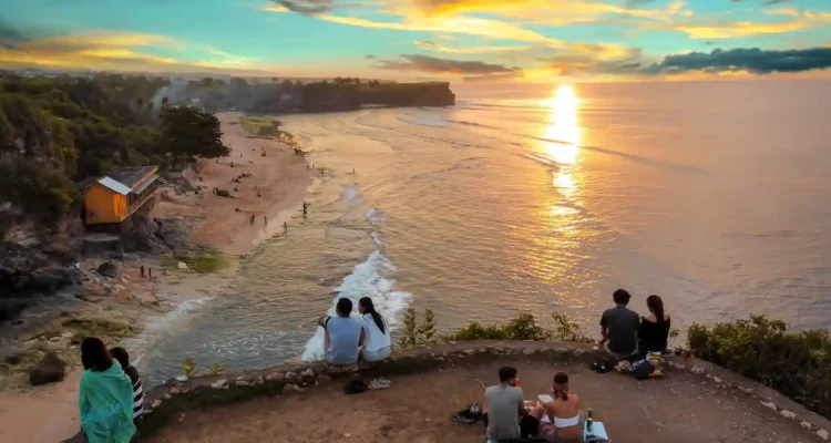 Pantai Balangan Bali 2026 untuk Pecinta Sunset