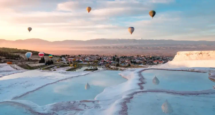 Pamukkale Thermal Pools, Kolam Air Panas
