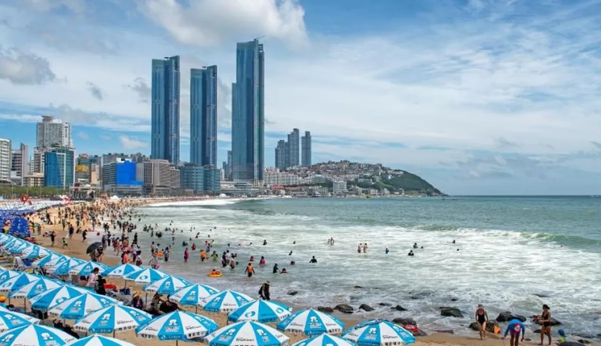 Haeundae Beach 2026, Pantai Busan yang Viral dan Selalu Ramai Diburu Wisatawan