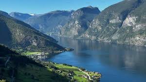 Wisata Alam Norwegia, Negeri Fjord yang Membuat Mata Sulit Berpaling