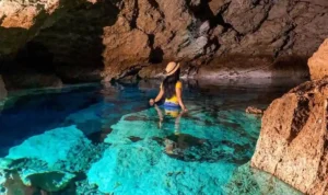 Goa Kristal di NTT, Kolam Bening Tersembunyi di Balik Batu Kapur Kupang