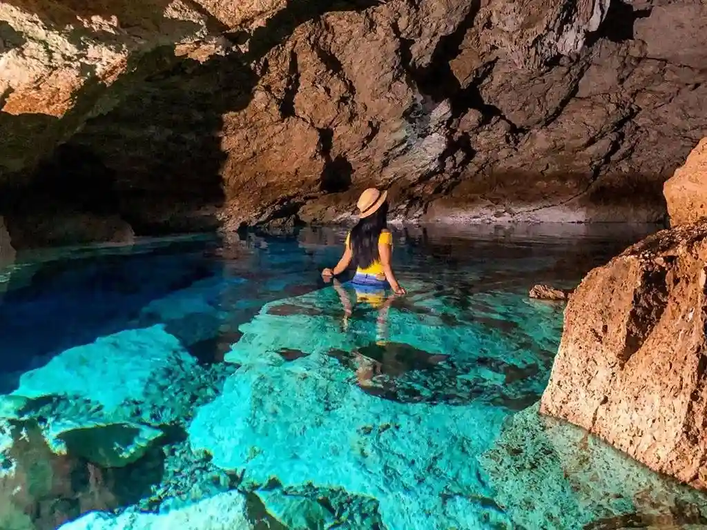 Goa Kristal di NTT, Kolam Bening Tersembunyi di Balik Batu Kapur Kupang