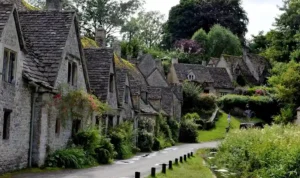 The Cotswolds, Pesona Desa Batu dan Perbukitan Hijau di Inggris