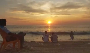 Pantai Anyer di Banten Tetap Memikat dengan Laut Biru dan Pesona Selat Sunda